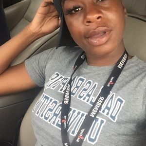 Meet your Posher, Courtney